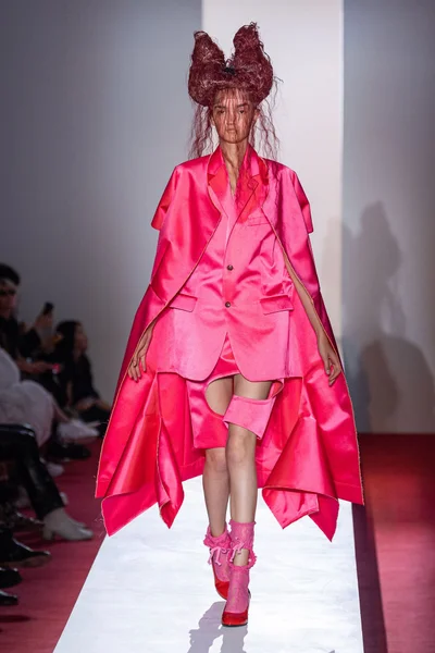 Look 13